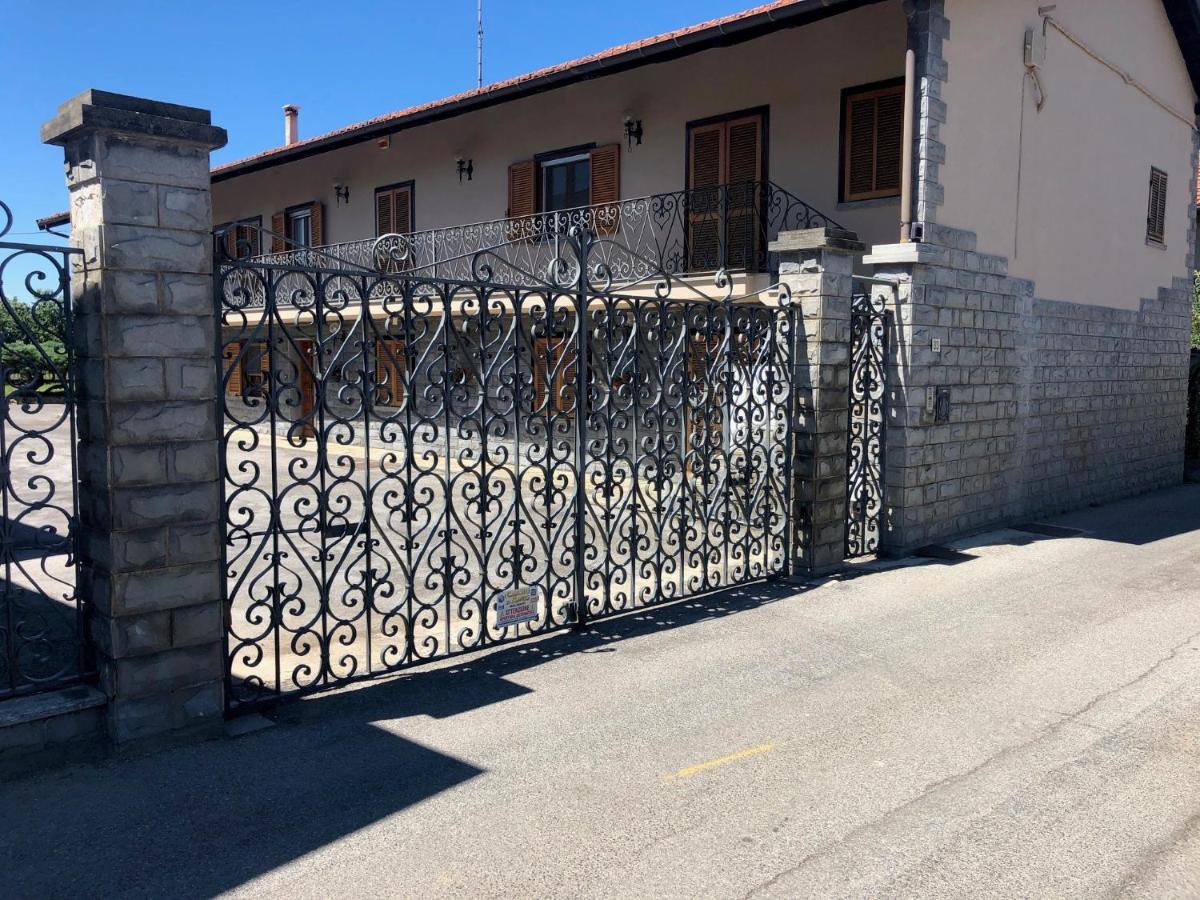 La Ca' 'D Pinet Villa Cuneo Bagian luar foto
